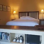 Broughton Mill Farm Guesthouse/B&B