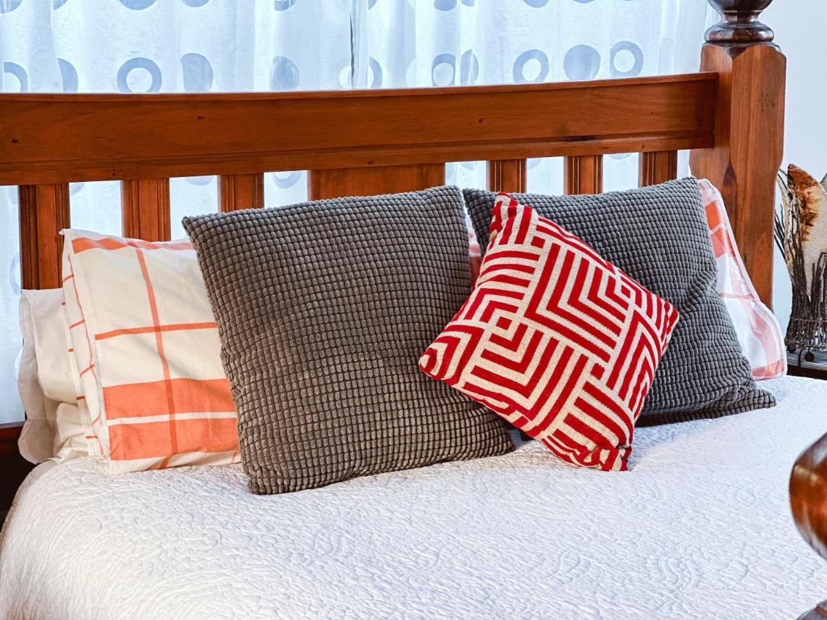The Red Barn Right In The Heart Of Historic Apartment Berry