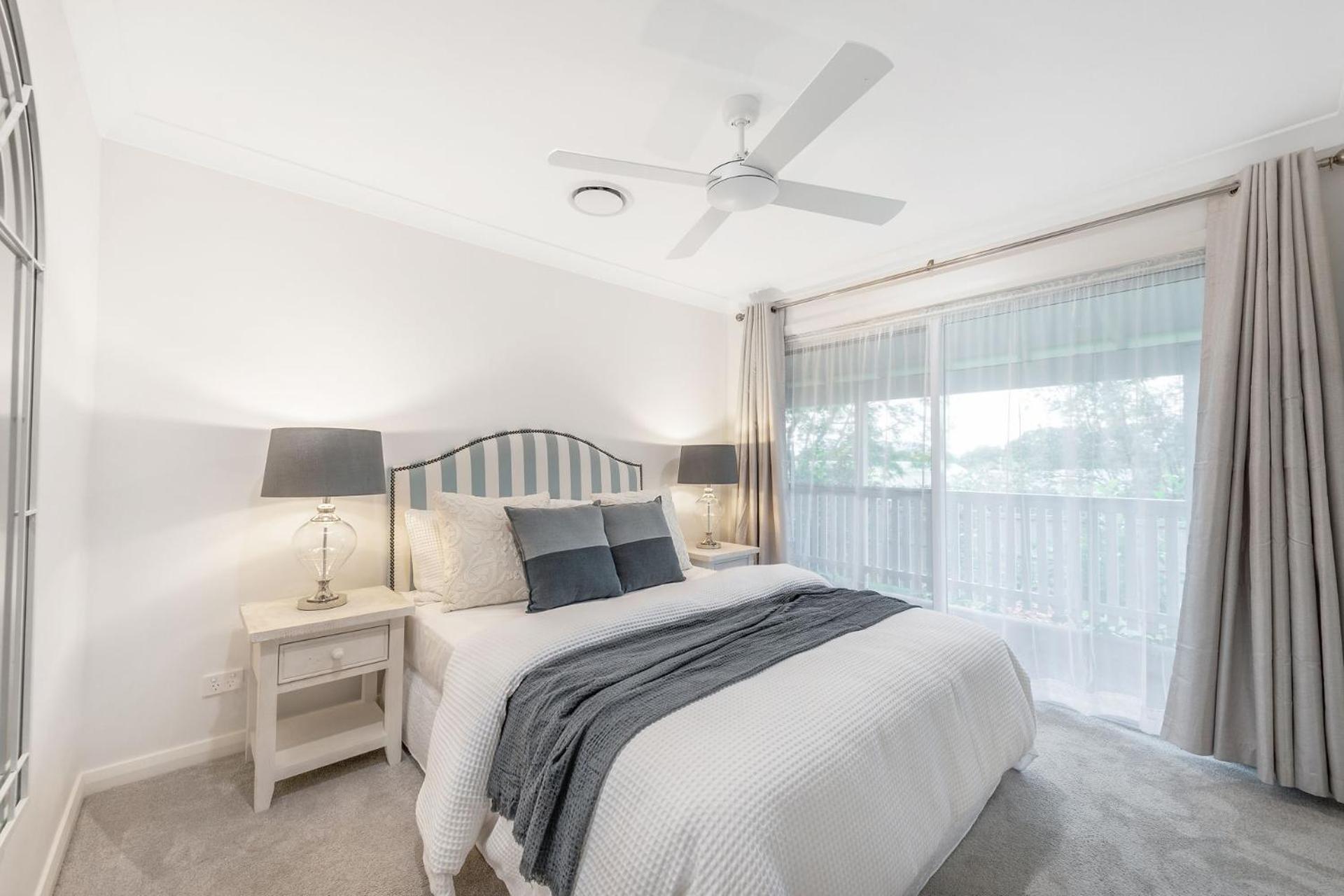 Clarence Elegance And Convenience In Holiday home *