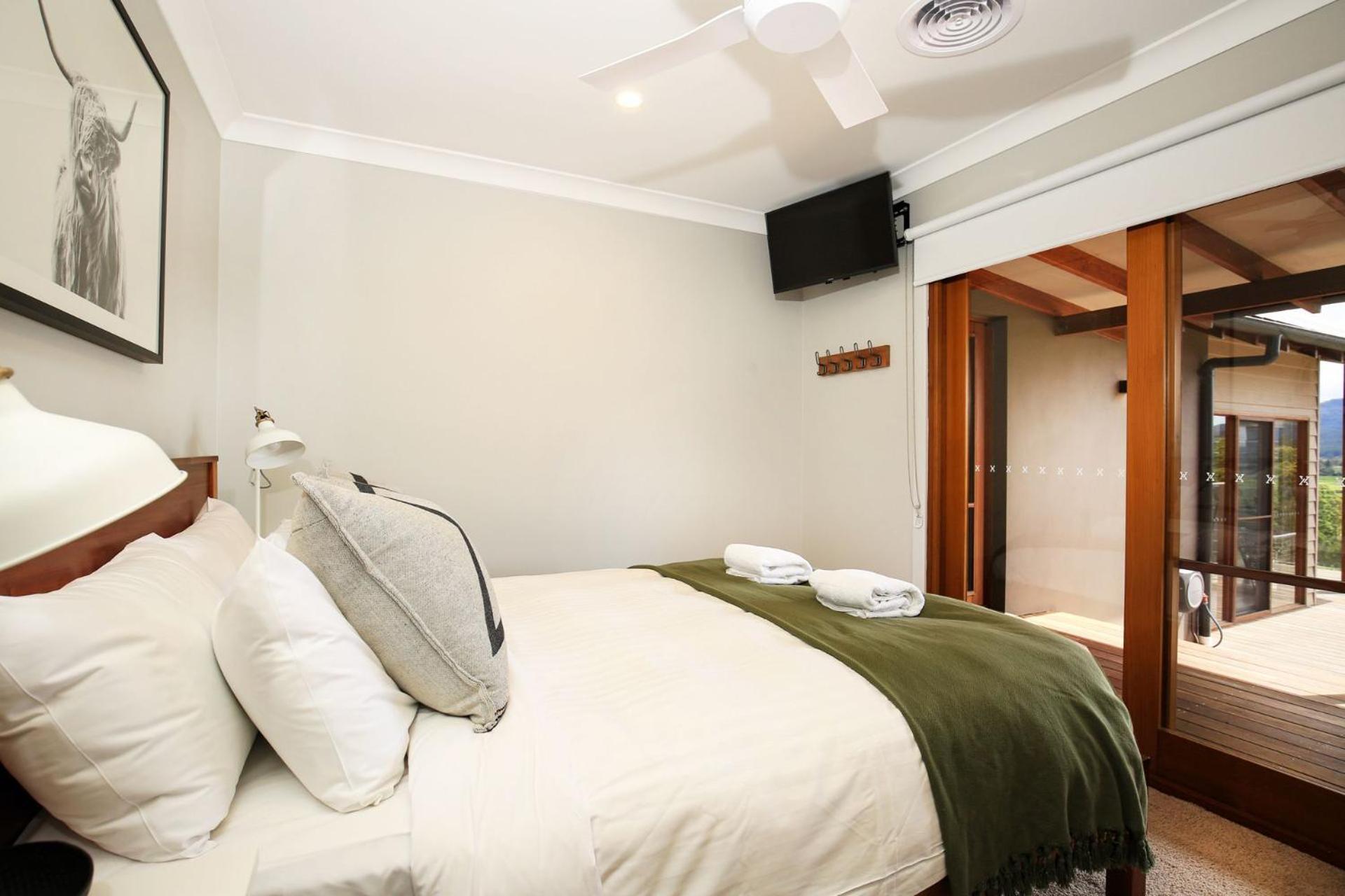 Myava - Warm Up Your Winter! Book For 2 Nights And A 3rd Night Free Of Charge During September And October 2024 Holiday home Berry