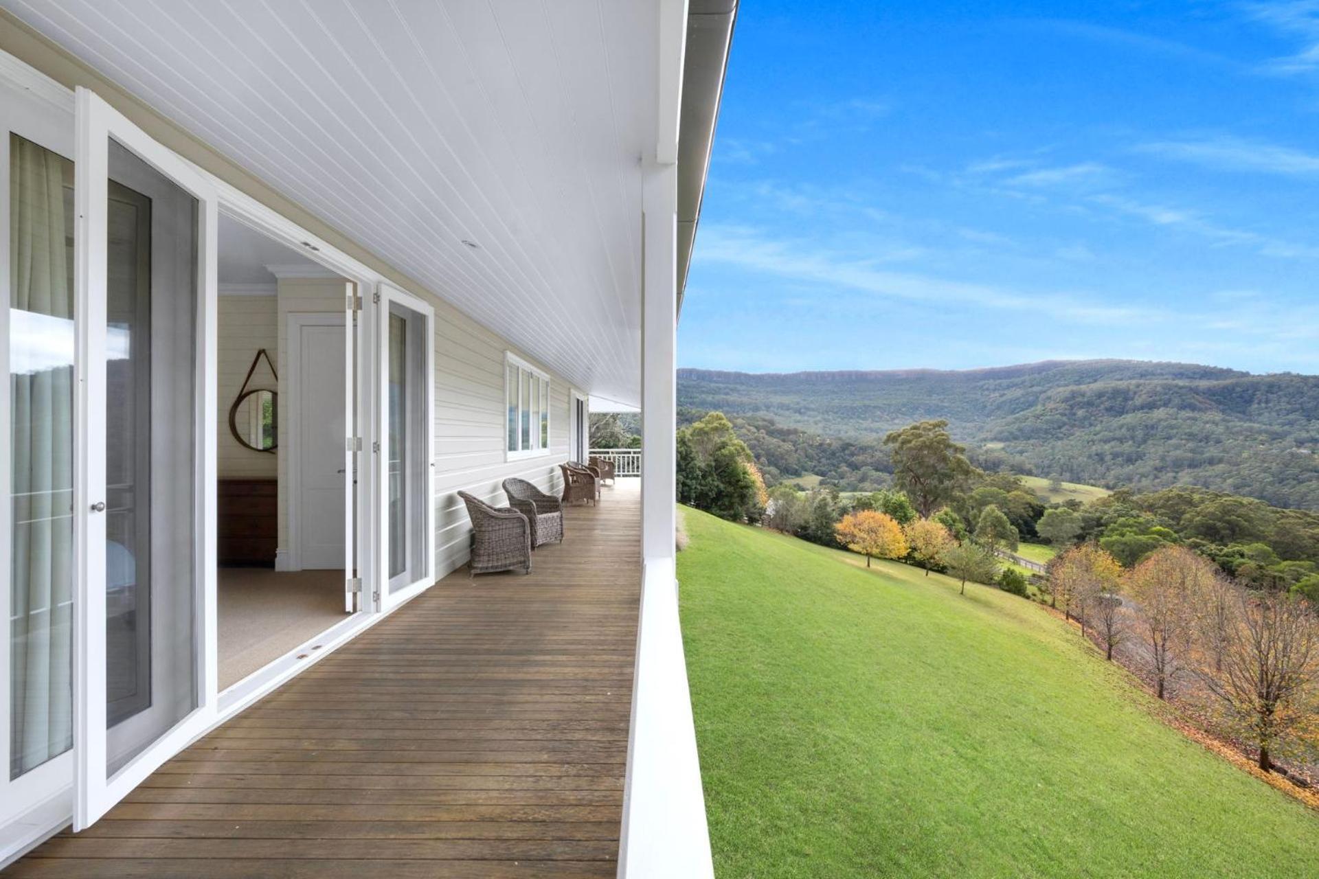 Eagles Rise - Classically Designed Country Holiday home