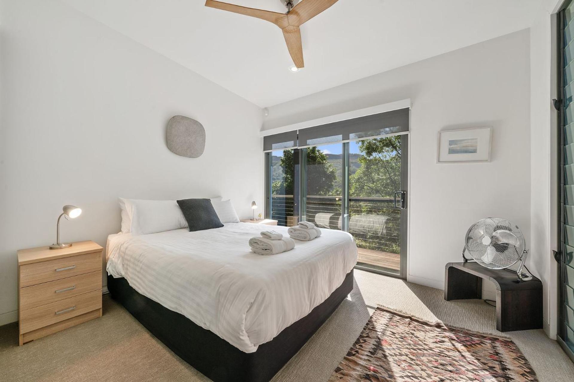 Alluvium - Luxury In The Country *