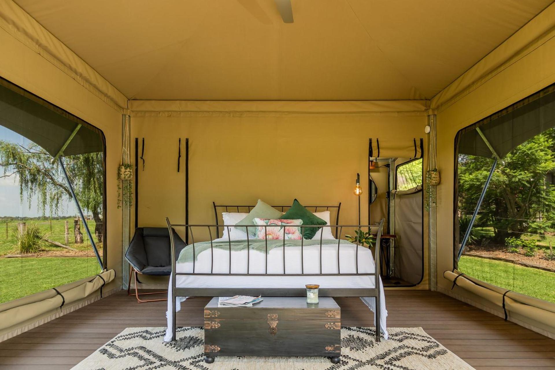 Glamping Berry