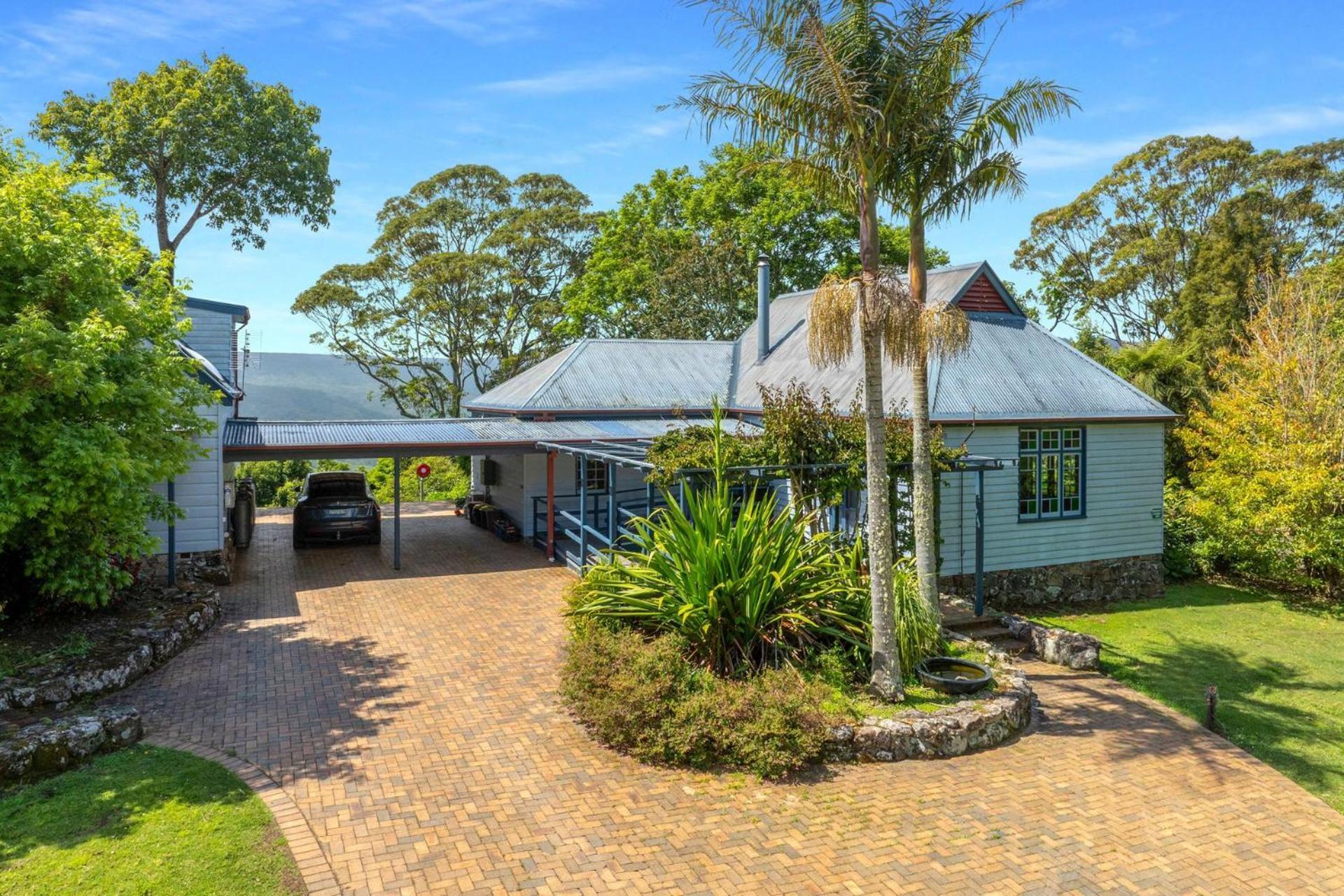 Rayfields, Berry Holiday home