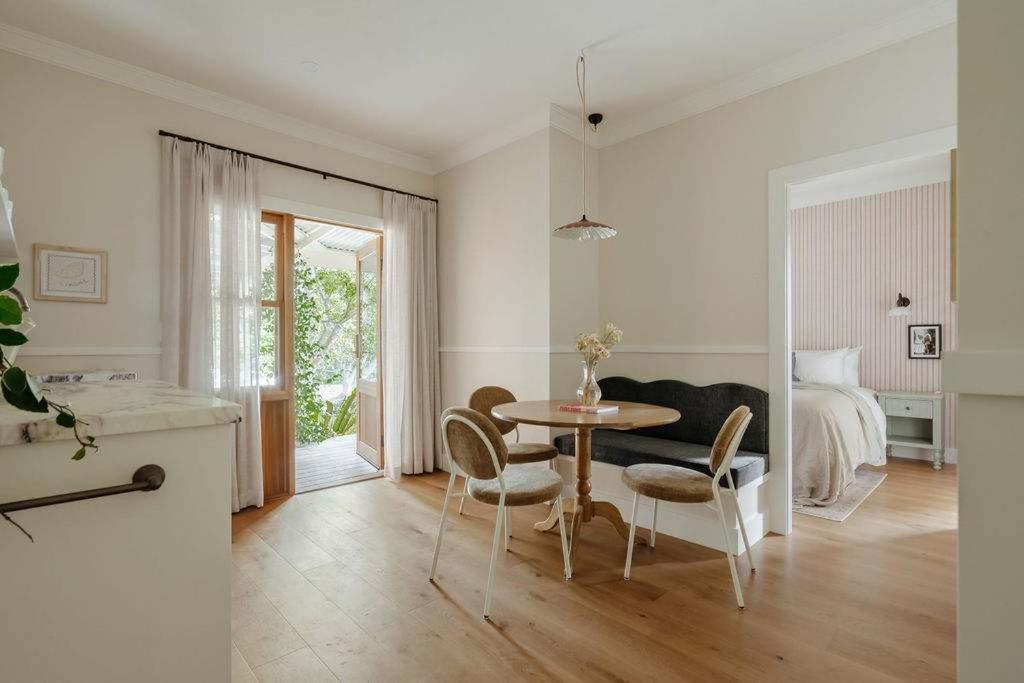 Moraea Farm, - By Linnaeus Collection Holiday home