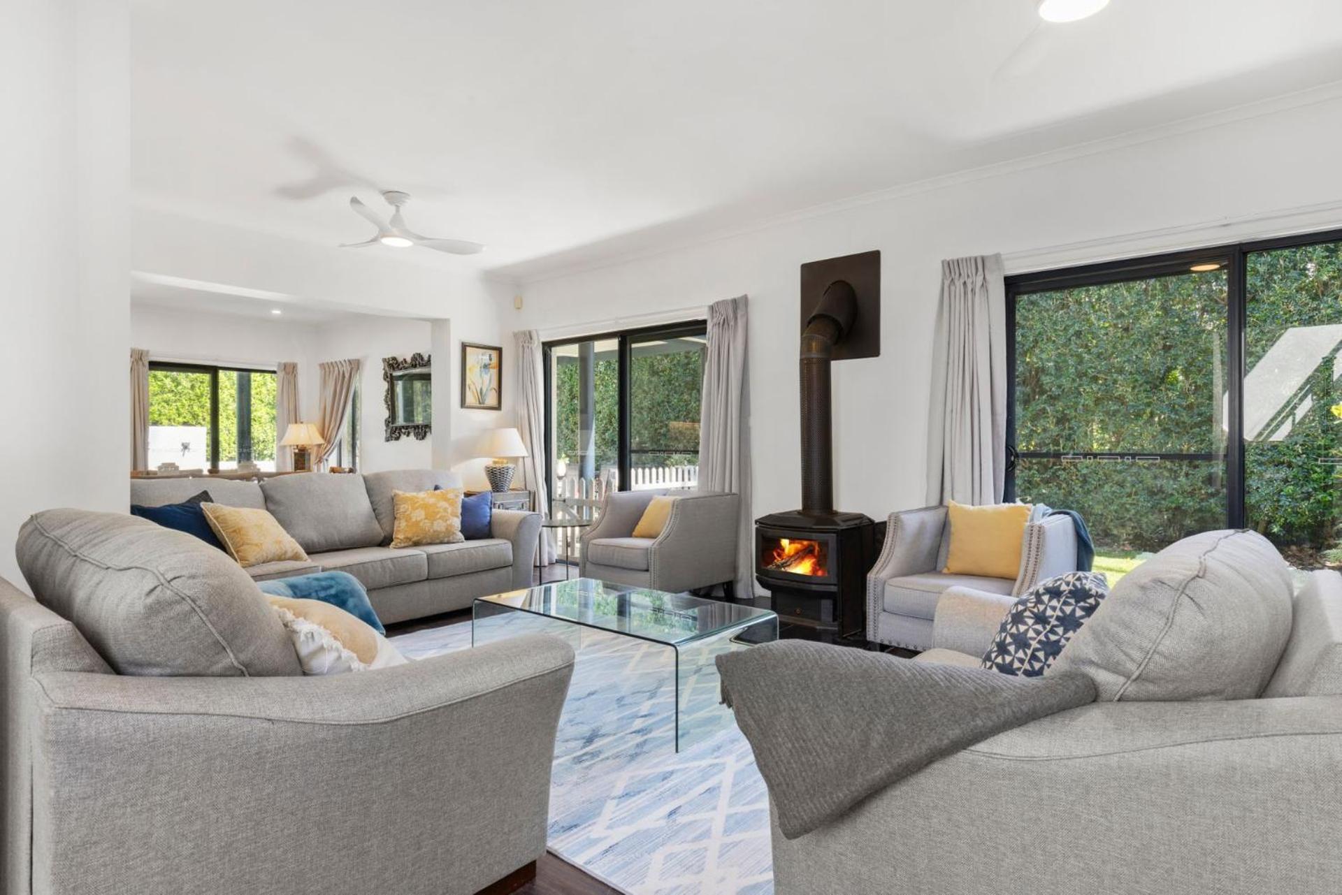 Jasmine House - Pet Friendly With Swimming Pool