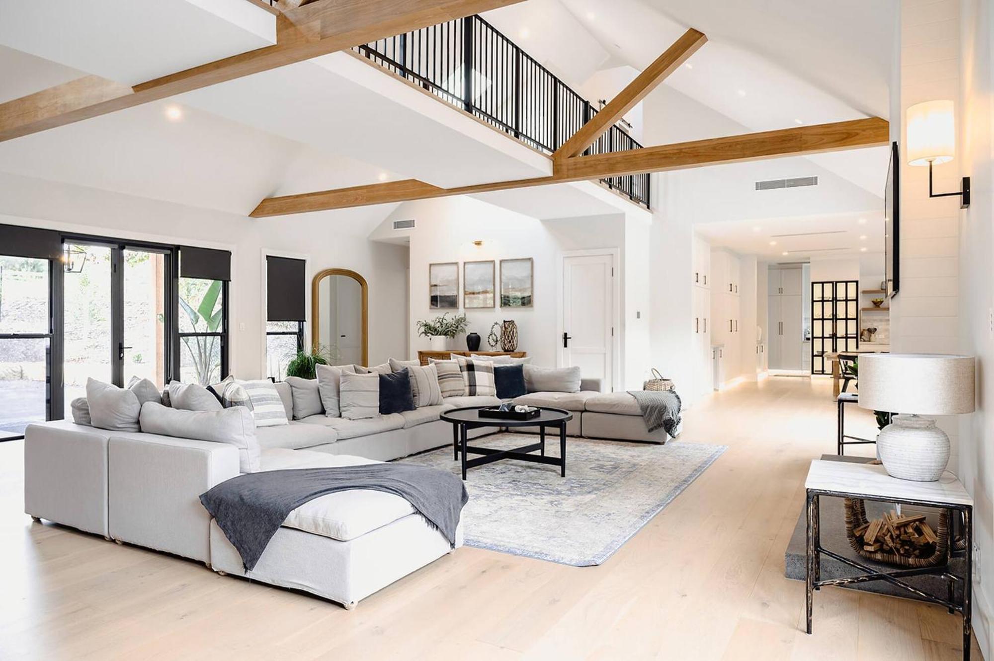 Farm stay Luxury Barn House Berry