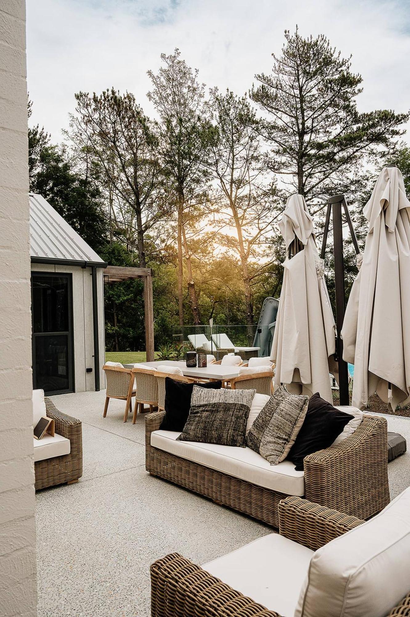 Farm stay Luxury Barn House *