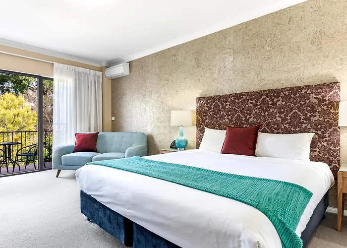 Berry Village Boutique Motel