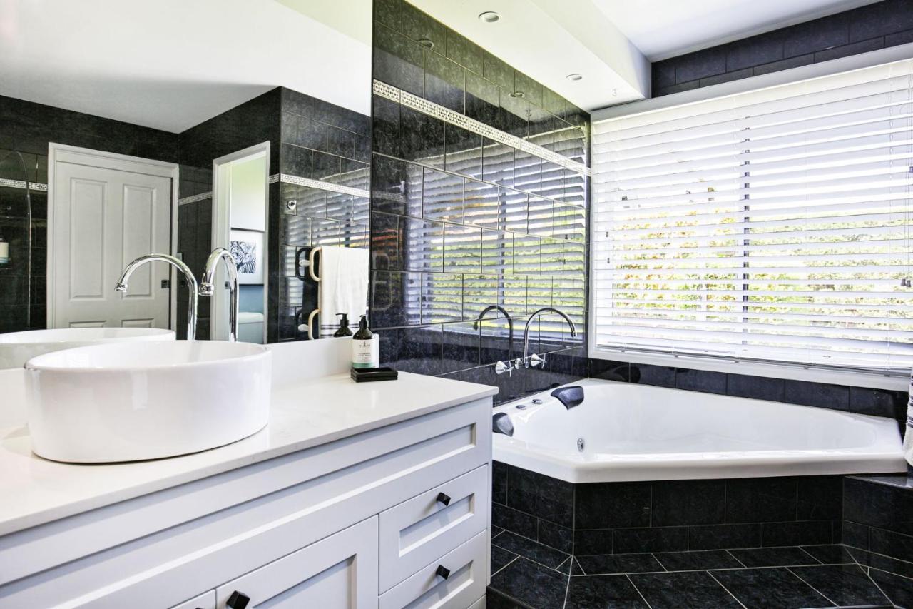 Mulberry House - Pet Friendly With Swimming Pool *